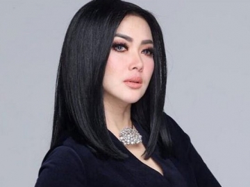 Diduga Pacar dan Kirim Bunga, Syahrini Akhirnya Ungkap Identitas Mr. H