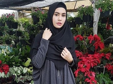 Diperlakukan Diskriminatif Gara-Gara Pakai Niqab, Kartika Putri Makin Tertantang