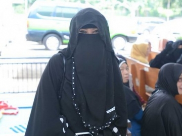 Beredar Kabar Indadari Mantan Istri Caesar Sudah Nikah Lagi, Netter Pro-Kontra