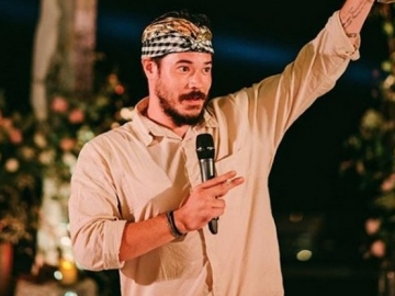 Zack Lee Diduga Punya Kekasih Baru, Netter: Sama Tante