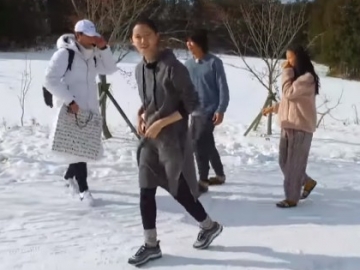 Senyum Park Bo Gum Buat Lee Hyori Deg-Degan, Reaksi Lee Sang Soon Ini Bikin Fans Ngakak Maksimal