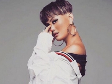Diminta Tampil Natural Gara-Gara Rambut Super Pendeknya, Agnes Monica: Tidak Tahu Malu