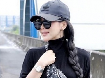 Diduga Posting Cincin Lamaran, Syahrini Malah Dinilai 'Halu'