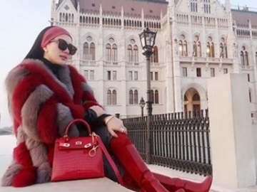 Soal Pose 'Manja' di Monumen Holocaust, Syahrini Akui Salah