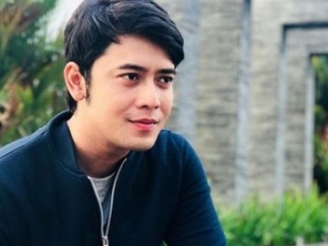 Beberkan Video Ijab Kabulnya dengan Kekasih Billy Syahputra, Kriss Hatta: Aku Sangat Lega