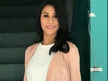 Sempat Bantah Foto Bareng, Melly Bradley Akhirnya Buat Pengakuan Ini