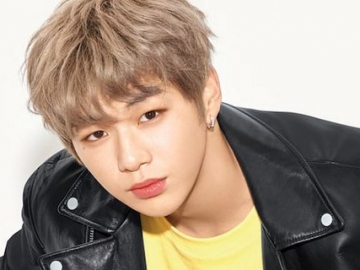 Kang Daniel Wanna One Pamerkan Rambut Baru Berwarna Hitam, Netter Langsung Heboh