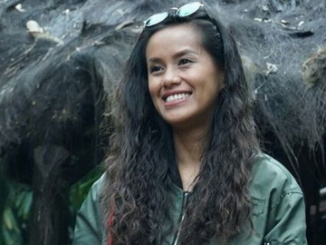 Merinding, Lia Waode Tak Sengaja Rekam Penampakan Pocong Saat Asyik Live Instagram