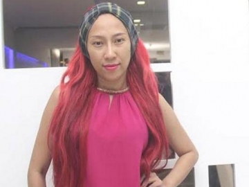 Merasa Tak Punya Privasi, Dewi Sanca Ingin Mundur dari Dunia Artis