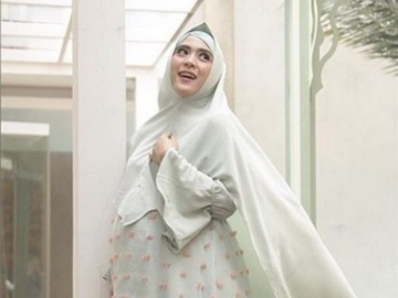 Hamil Anak Kembar, April Jasmine Tak Nafsu Makan