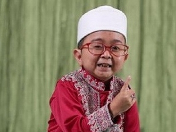 Lepas Hijab Usai Minta Cerai, Istri Daus Mini Dituding Cari Sensasi