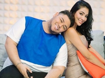 Digosipkan Akan Menikah, Faye Malisorn Cuma Anggap Ivan Gunawan Teman Dekat