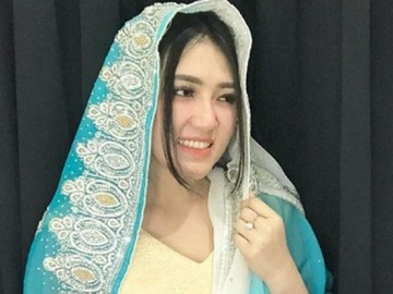 Dua Kali Bawa Piala dari Ajang 'SCTV Music Awards', Ini Ungkapan Syukur Via Vallen