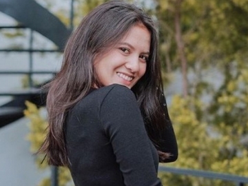 Pose Begini, Marsha Aruan Disebut Mirip Kristen Stewart