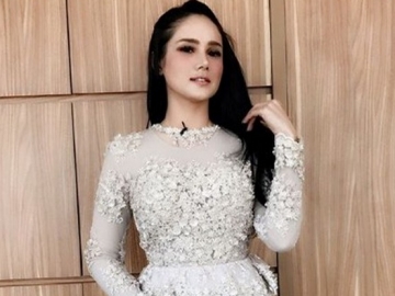  Sama-Sama Punya Lagu Baru, Mulan Jameela Enggan Dengarkan Karya Maia Estianty?