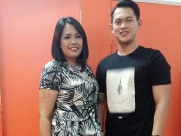 Hubungannya dengan Irfan Sbaztian Dituding Settingan, Ely Sugigi Minta Maaf