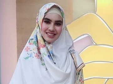 Diisukan Jadi Pelakor, Terungkap Fakta Sebenarnya Kedekatan Kartika Putri dan Habib Usman