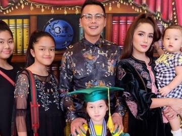 Penampilannya Dikritik Saat Hadiri Wisuda Anak, Begini Balasan Menohok Ussy Sulistiawaty