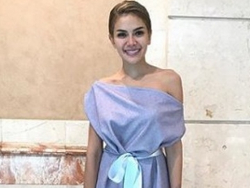 Wajahnya Akan Jadi Stiker di Aplikasi, Nikita Mirzani Bangga