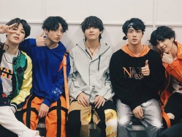 'Fake Love' BTS Menang Perdana di 'Music Bank', Jin cs Terima Kasih ke Fans & Unggah Foto Ganteng