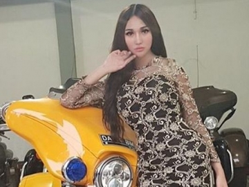 Tuntut Segera Penuhi Hukum Adat, Warga Papua Ancam Penjarakan Lucinta Luna