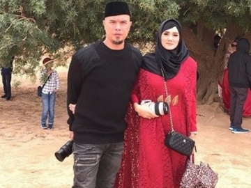 Mulan Jameela Berhijab, Ahmad Dhani Ngaku Makin Sayang