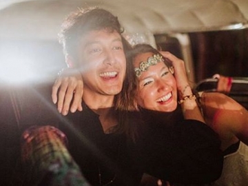 Dikabarkan Sudah Nikah, Netter Bingung Lihat Foto 'Prewedding' Nadine Chandrawinata-Dimas Anggara