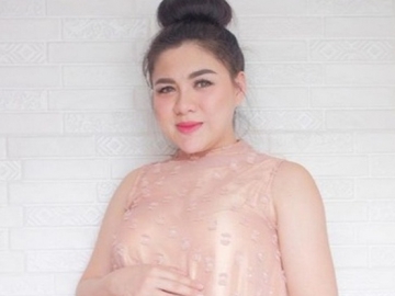 Pamer Foto Masa Kecil, Wajah Vicky Shu Dinilai Tak Berubah 