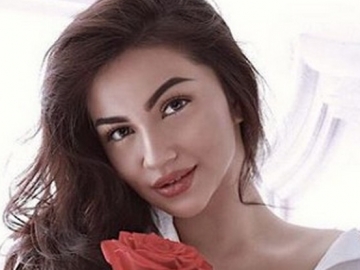 Usai Terang-Terangan Pamer Foto Merokok, Ariel Tatum Tulis Kalimat Sendu Ini