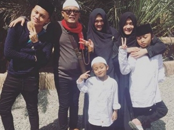 Masih dalam Proses Perceraian, Sule Minta Anak Bungsunya Bersabar