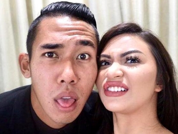 Ryuji Utomo Gandeng Tangan Wanita Tinggi Semampai Ini, Fix Putus dari Ariel Tatum?
