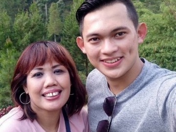 Sempat Liburan Bareng Bersama Anak, Ely Sugigi Curhat WhatsApp Diblokir Irfan Sbaztian