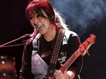 Tambil Berhijab Saat Manggung di Banda Aceh, Chua Kotak Bakal Ikuti Jejak Tantri?