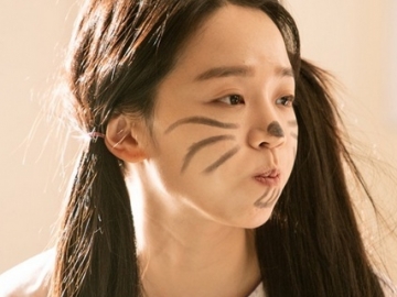 Manisnya Shin Hye Sun Jadi Remaja yang Terperangkap Dalam Tubuh Berusia 30 Tahun di '30 but 17'