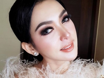Honor Fantastis, 8 Barang Fesyen Unik dan 'Sederhana' Syahrini Ini Punya Harga Selangit