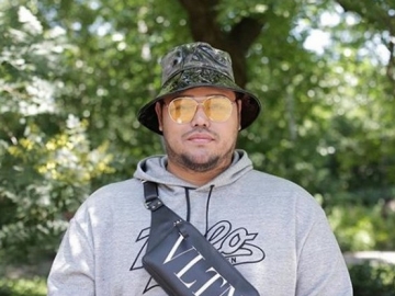 Ketemu di Toko Kain, Driver Ojek Online Ini Sebut Ivan Gunawan Adalah Suami Ayu Ting Ting