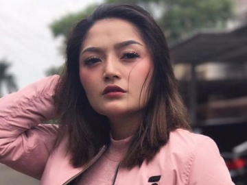 Syahrini Sampai Blokir Akun Mimi Peri Gara-Gara Jargon 'Syantik', Ini Kata Siti Badriah