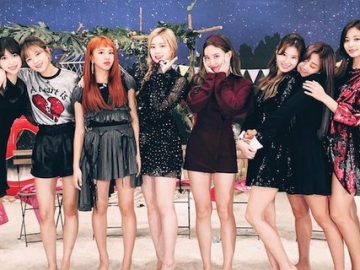 Kocak, Member Twice Mengaku Selalu Streaming Lagu Mereka dengan Suara Ponsel yang Dimatikan