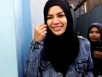 Keputusannya Berhijab Tuai Kontroversi, Nikita Mirzani: Cukuplah Kalian Mengatur Hidup Saya