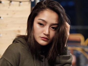 Sempat Disindir Soal Lagu 'Lagi Syantik', Siti Badriah Minta Maaf Pada Syahrini