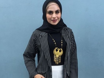 Ingat Mendiang Ayahnya, Asha Shara Menyesal Tak Berhijab Sejak Dulu