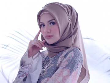 Kepergok Merokok, Nikita Mirzani 'Lolos' dari Cibiran Netter