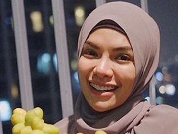 Terkena Dampak Gempa Lombok Saat Liburan, Uya Kuya Ungkap Nikita Mirzani Panik dan Nangis