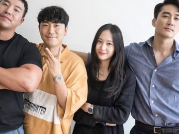 Bintangi Drama Bareng, Cerianya Krystal Hingga Song Seung Heon di Sesi Baca Naskah ‘Player’ 