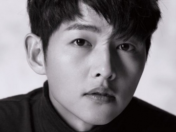 Rayakan 10 Tahun Debut, Song Joong Ki Gelar Fanmeeting Spesial