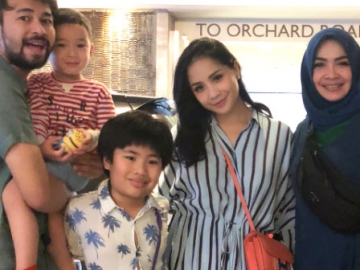 Raffi Ahmad Terlihat Akur dengan Rieta Amalia di Momen Idul Adha