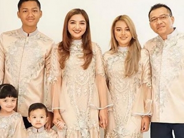 Cerita Idul Adha Keluarga Hermansyah, Azriel Tegang Sembelih Hewan Kurban dan Arsy Nangis