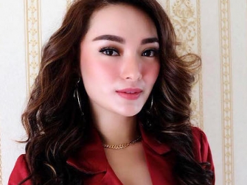 Tak Kunjung Dapat Jodoh, Zaskia Gotik Sempat Nangis