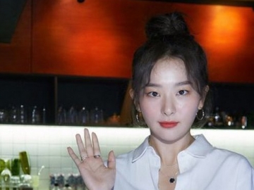 Seulgi Tampil Serba Putih Hadiri Acara Fashion, Netter Berkomentar Seperti Ini