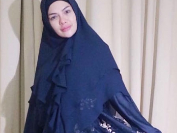 Unggah Kalimat 'Berbau' Sindiran, Nikita Mirzani Malah Dihujat Netter